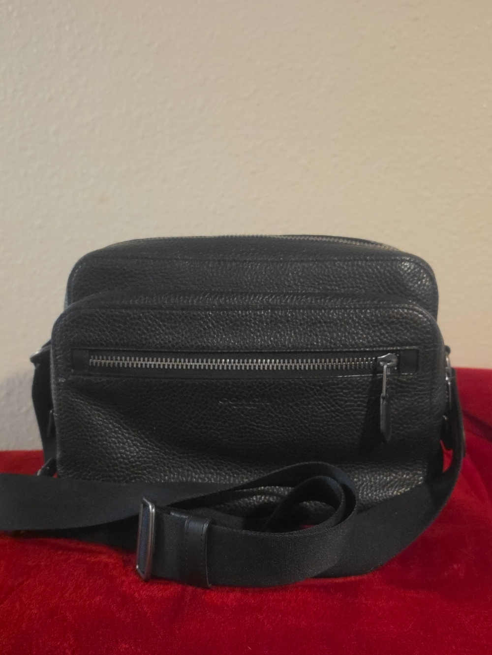 Men's Or Woman's  Black Leather Crossbody Bag - Classic Carry